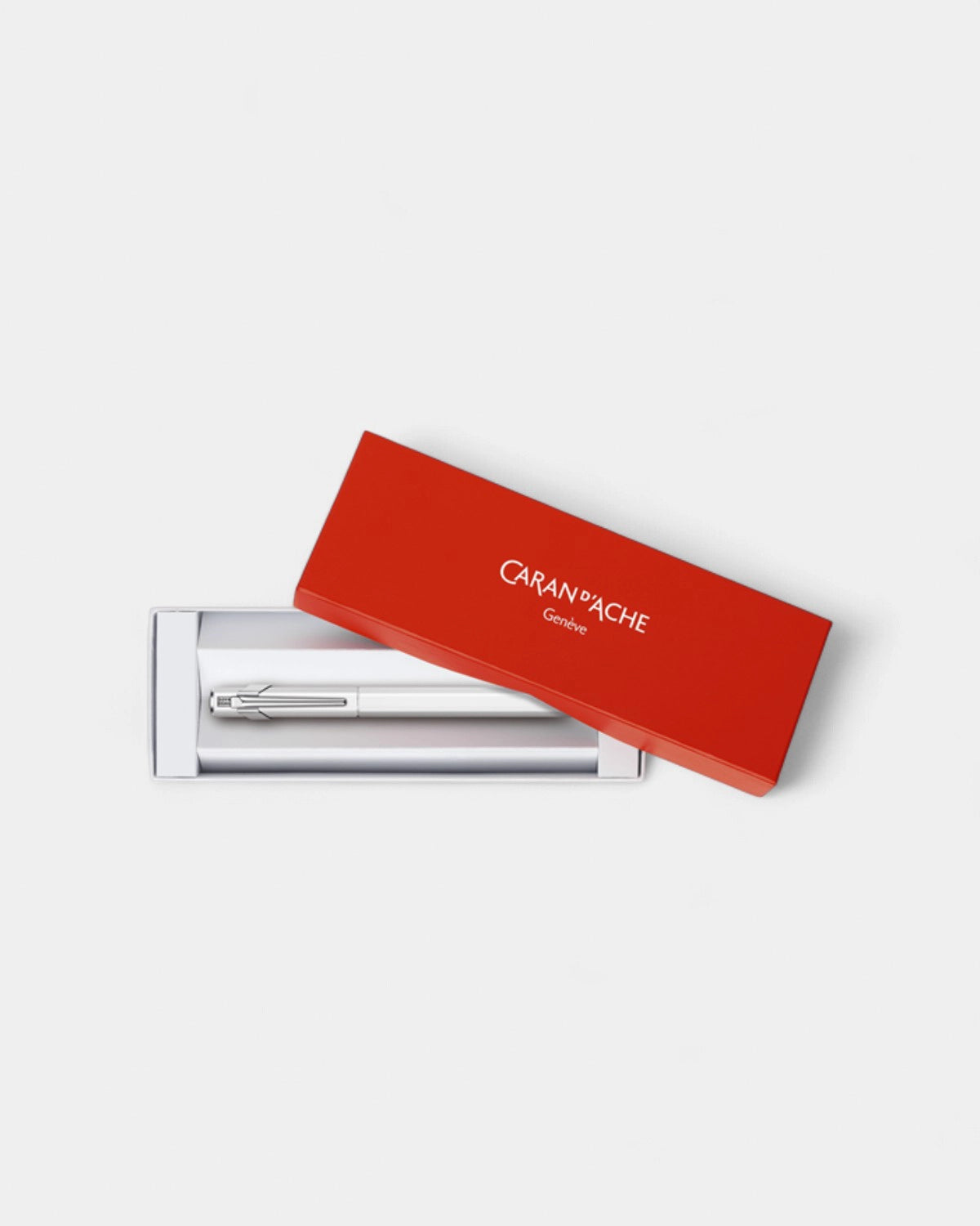 Stylo bille Caran d'Ache Plume à personnaliser